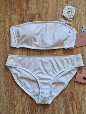 Shade & Shore Cream/White Ribbed Bandeau Bikini Set - 8/10